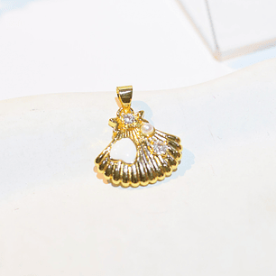 DIJE CONCHA DORADA CIRCONES