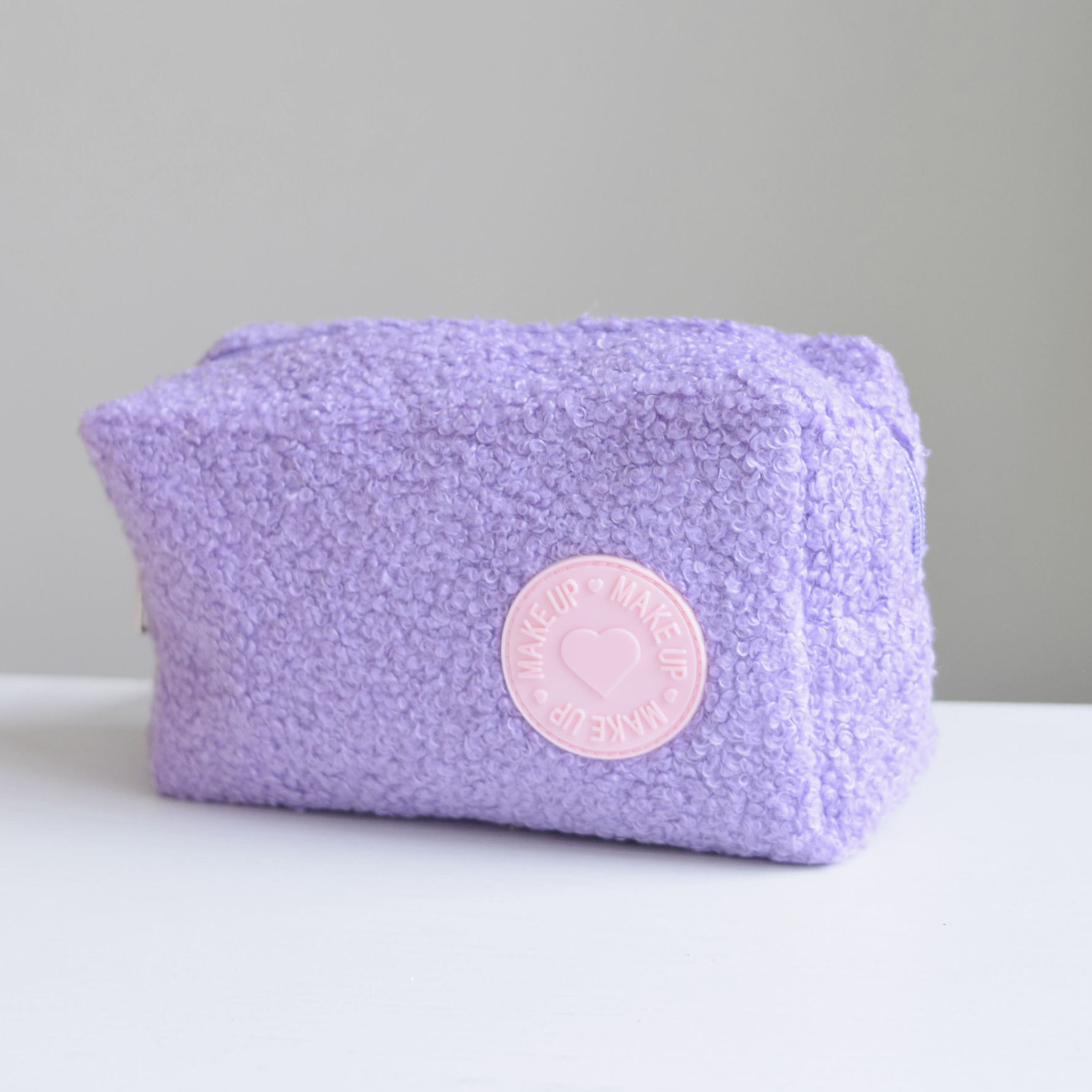 COSMETIQUERA MORADA PELUCHE