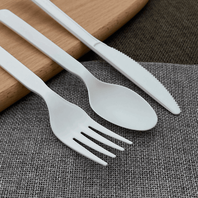 Cubiertos desechables de PLA de 6 pulgadas x 50u