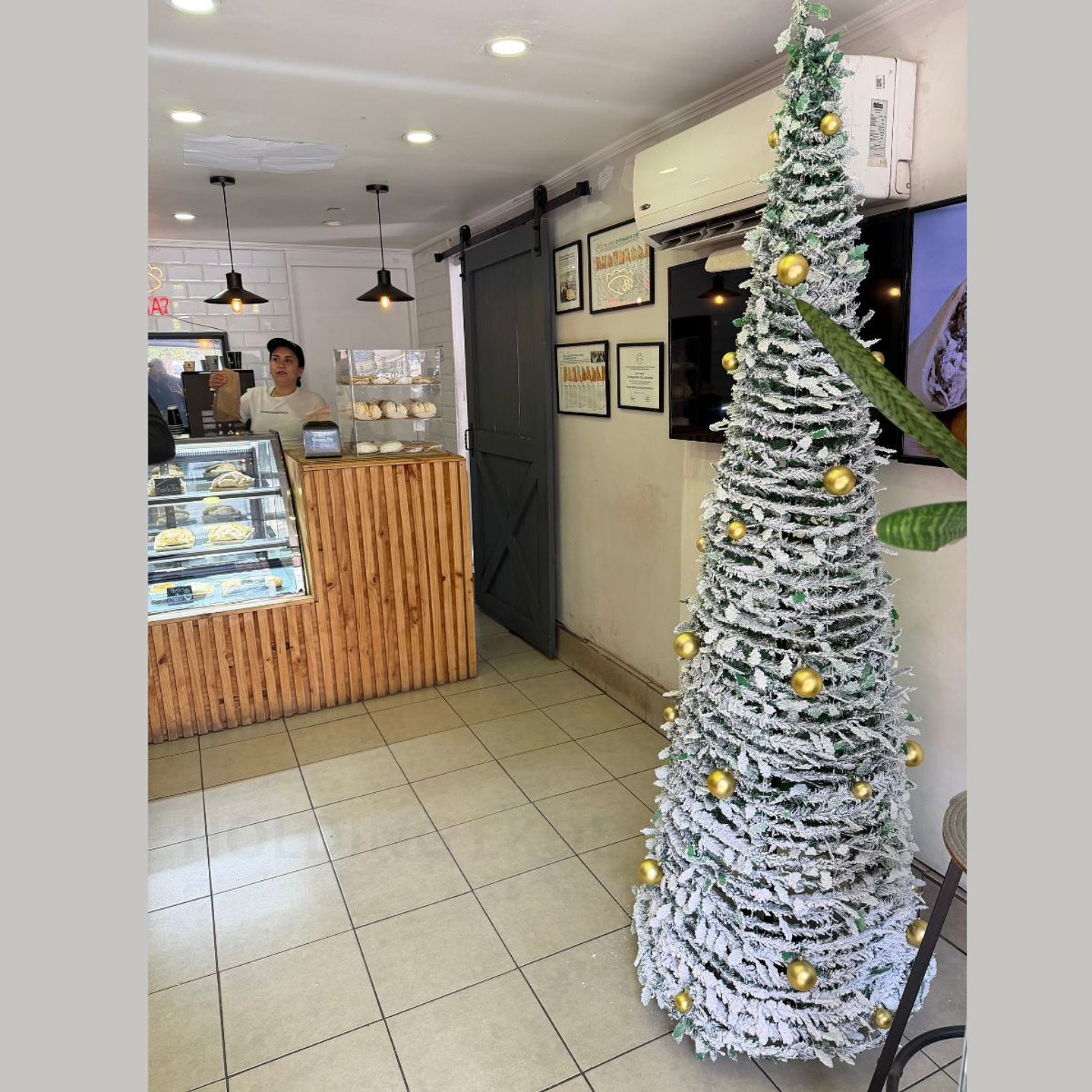 🎄 Árbol De Pascua Ekol Premium 2.10 M | Pino De Navidad Nevado Plegable Con Adornos Dorados ✨ 6