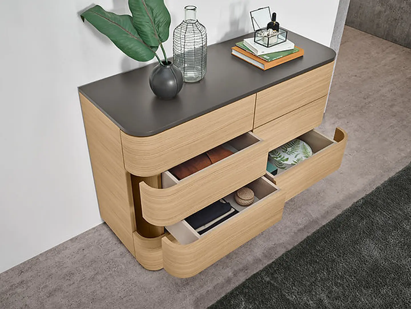 Amora Chest of 8 Drawers 1