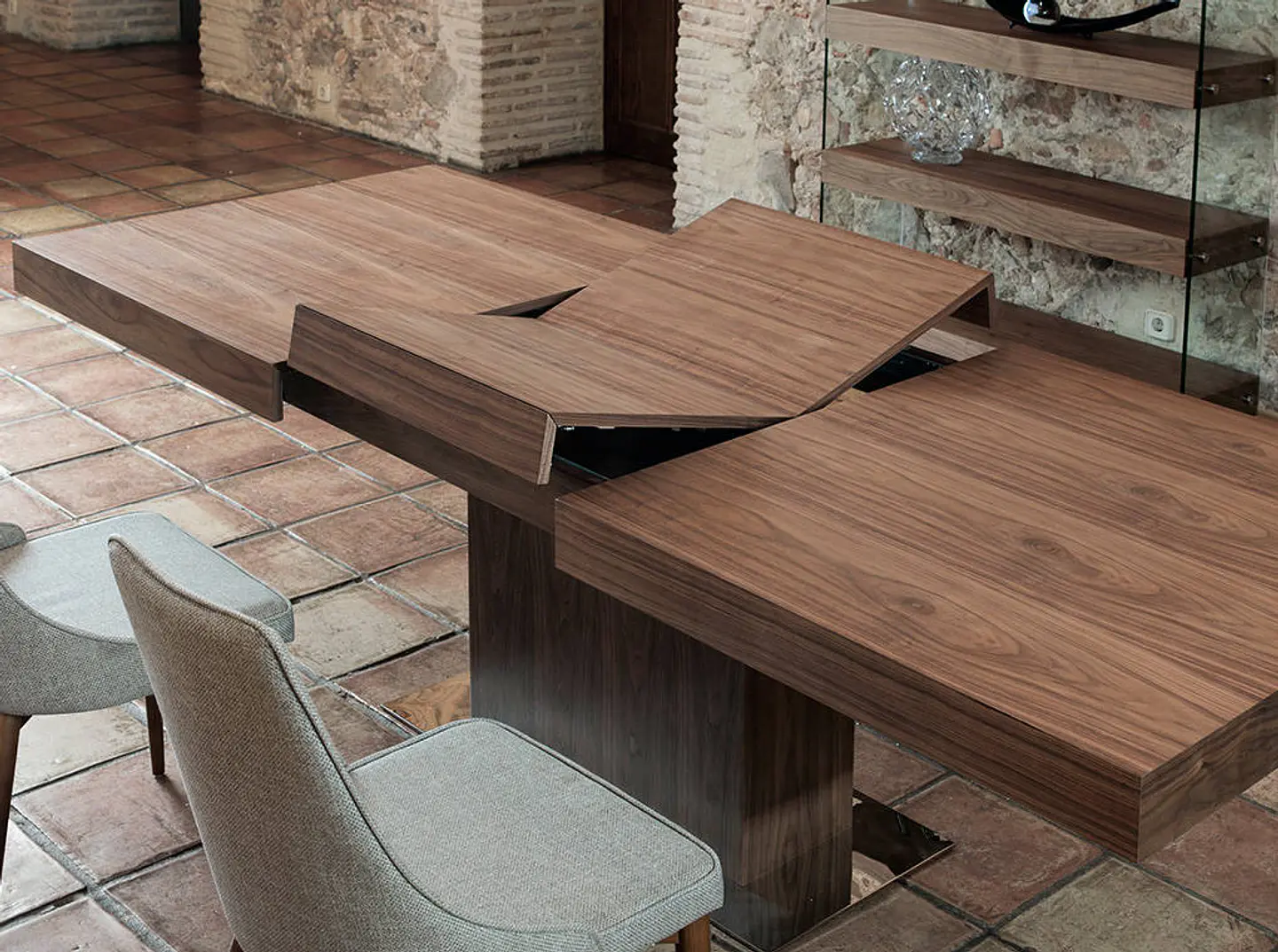 LE025 Extendable Dining Table 5