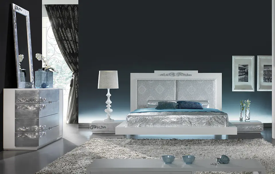 Room Mate White / Silver M164 1
