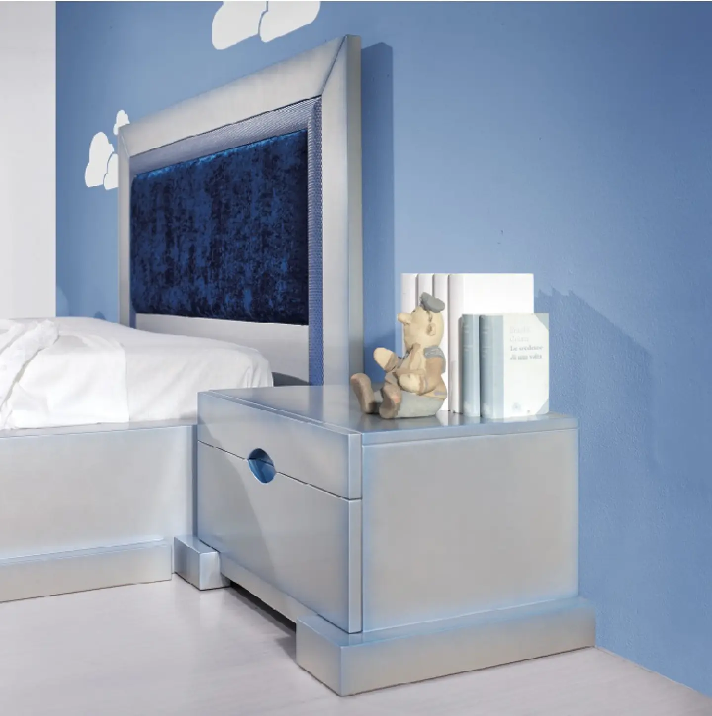 Blue Children's Room M180 2