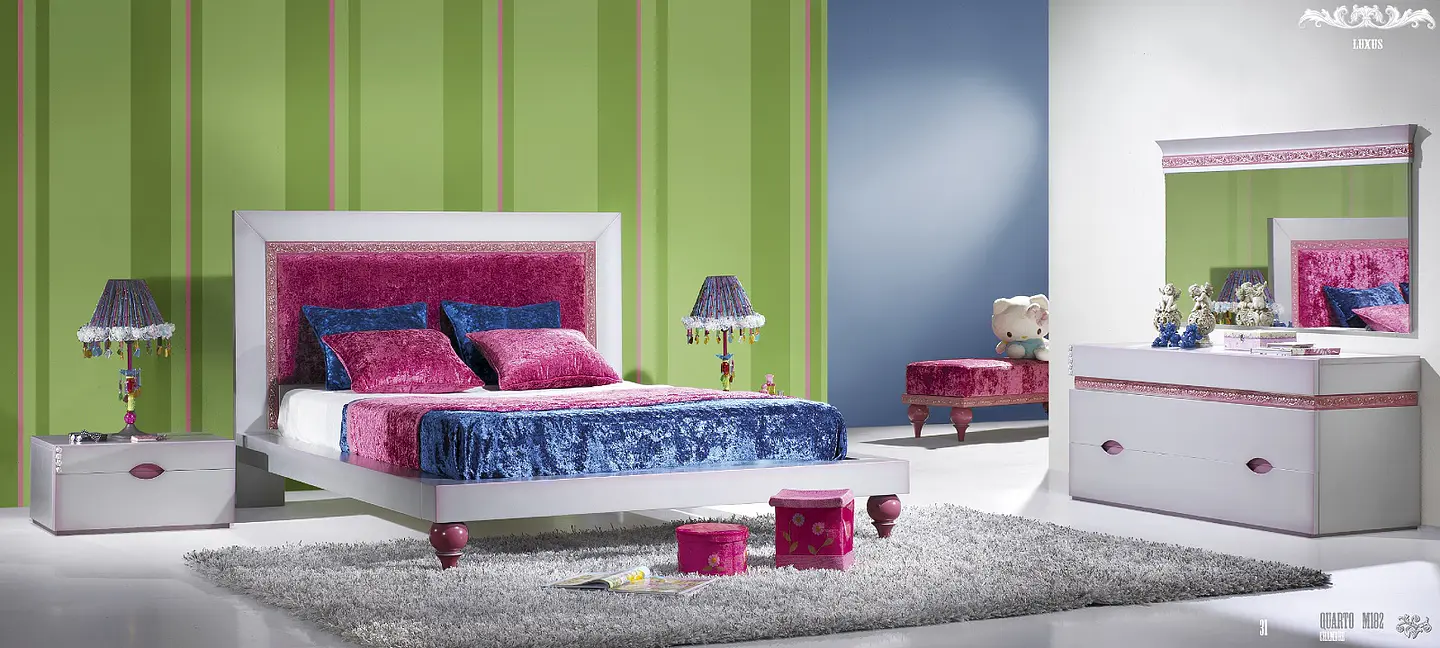 Pink Children's Room M182 1