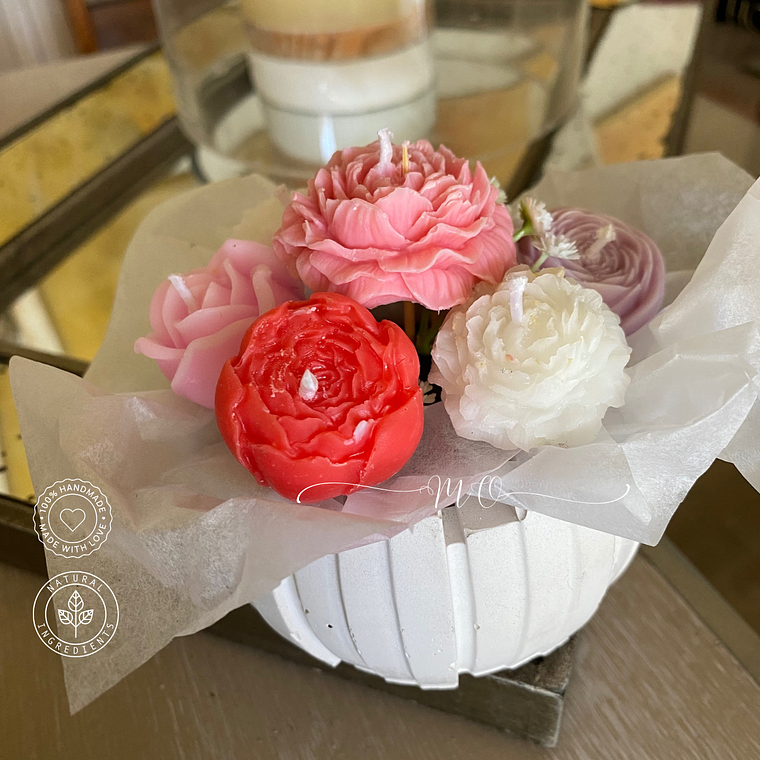 Arreglo de Mini Flores – 6 Miniaturas + Flor Central 3