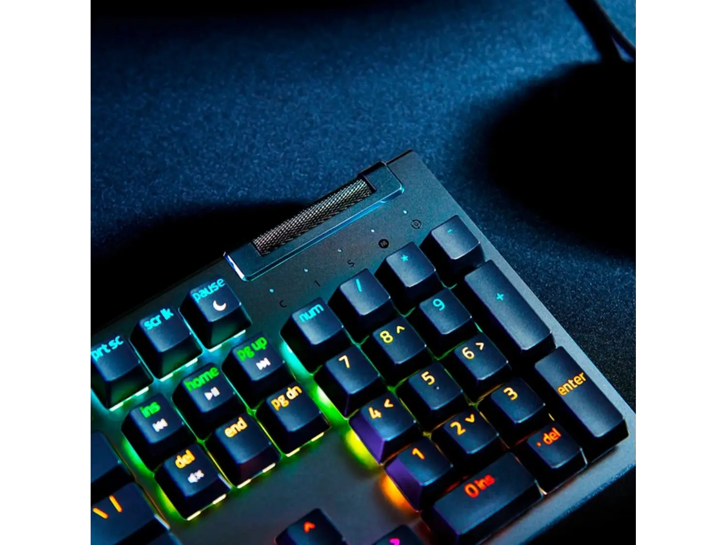 Teclado Gamer Razer Blackwidow V4 X, Switch Amarillo, Español 3