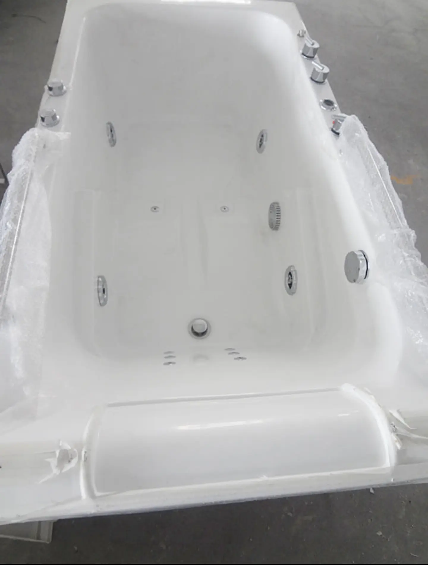 Tina Hidromasaje 1700x860x660 Izquierdo o derecho 1