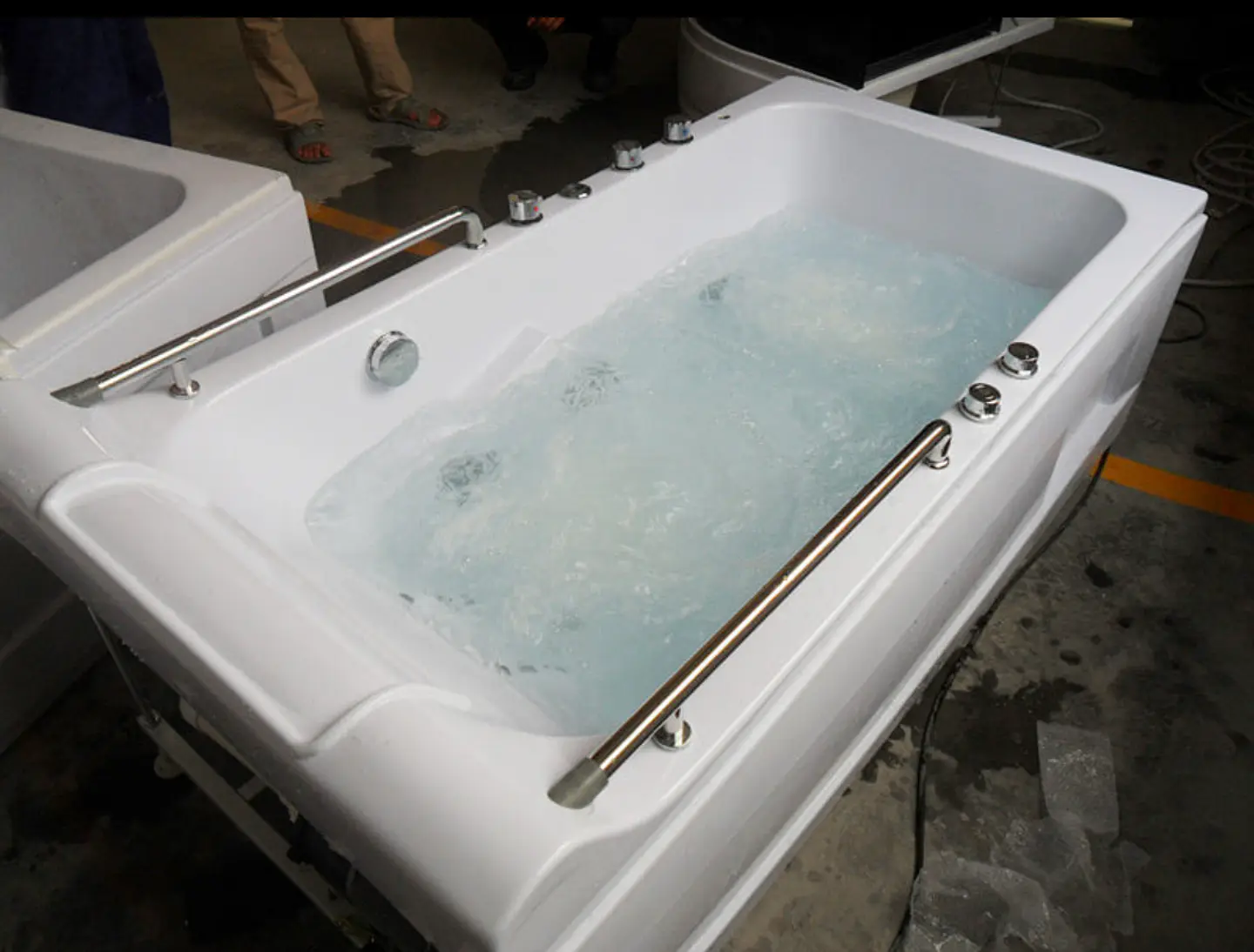 Tina Hidromasaje 1700x860x660 Izquierdo o derecho 2