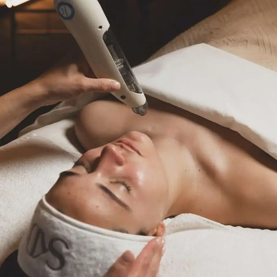 Exosomes Whitening LIOFILIZADO  5 VIAL 10 ML  1500UI Reconstituir  4