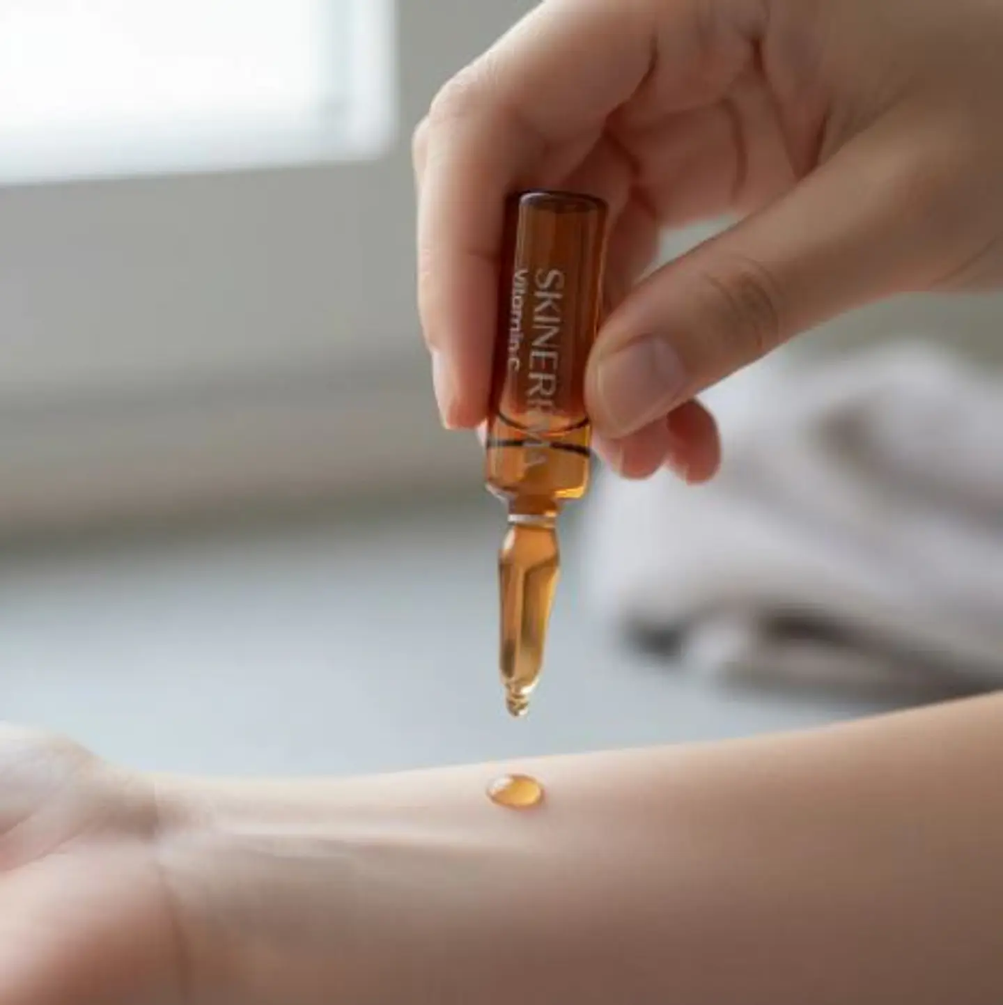 10 AMPOLLAS 5 ML VITAMINA C  SKINDERMA 4