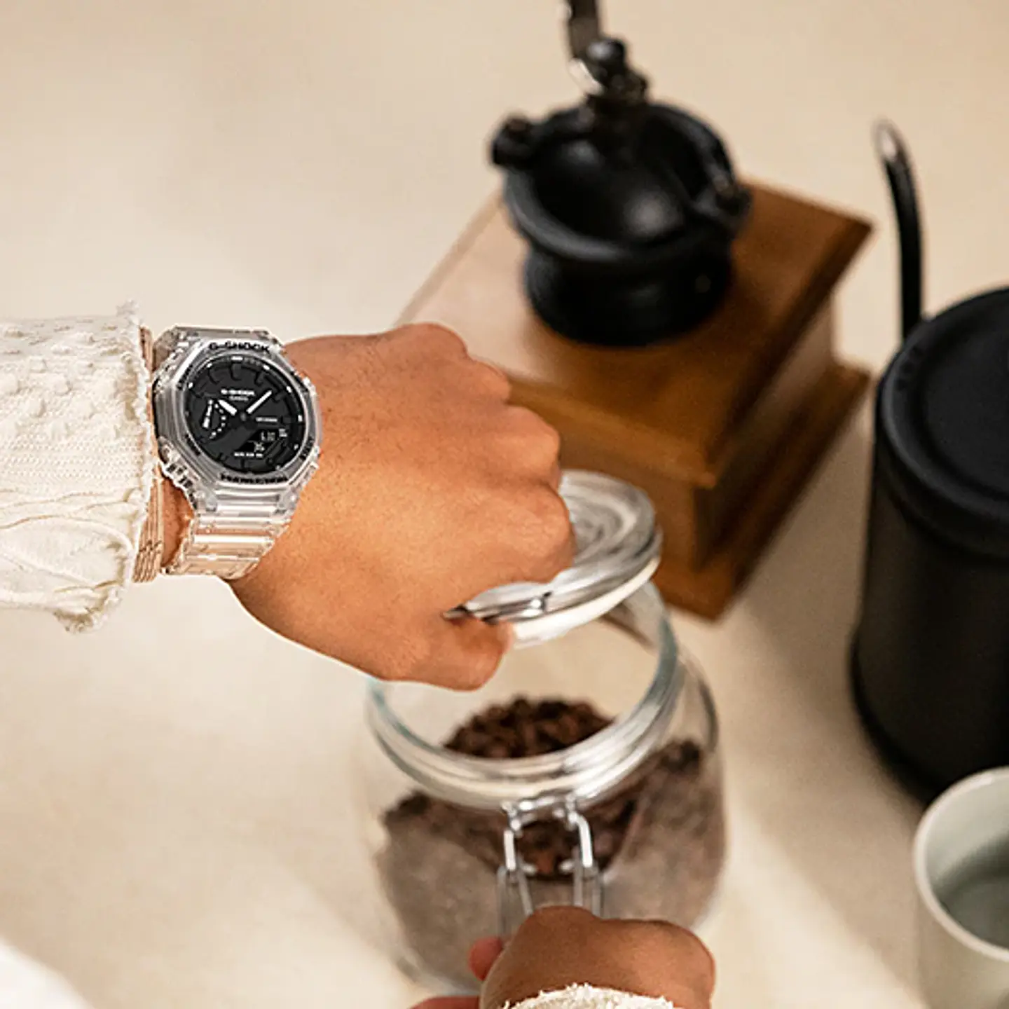 Transparent White Pack Series GA-2100SKE-7AER 11