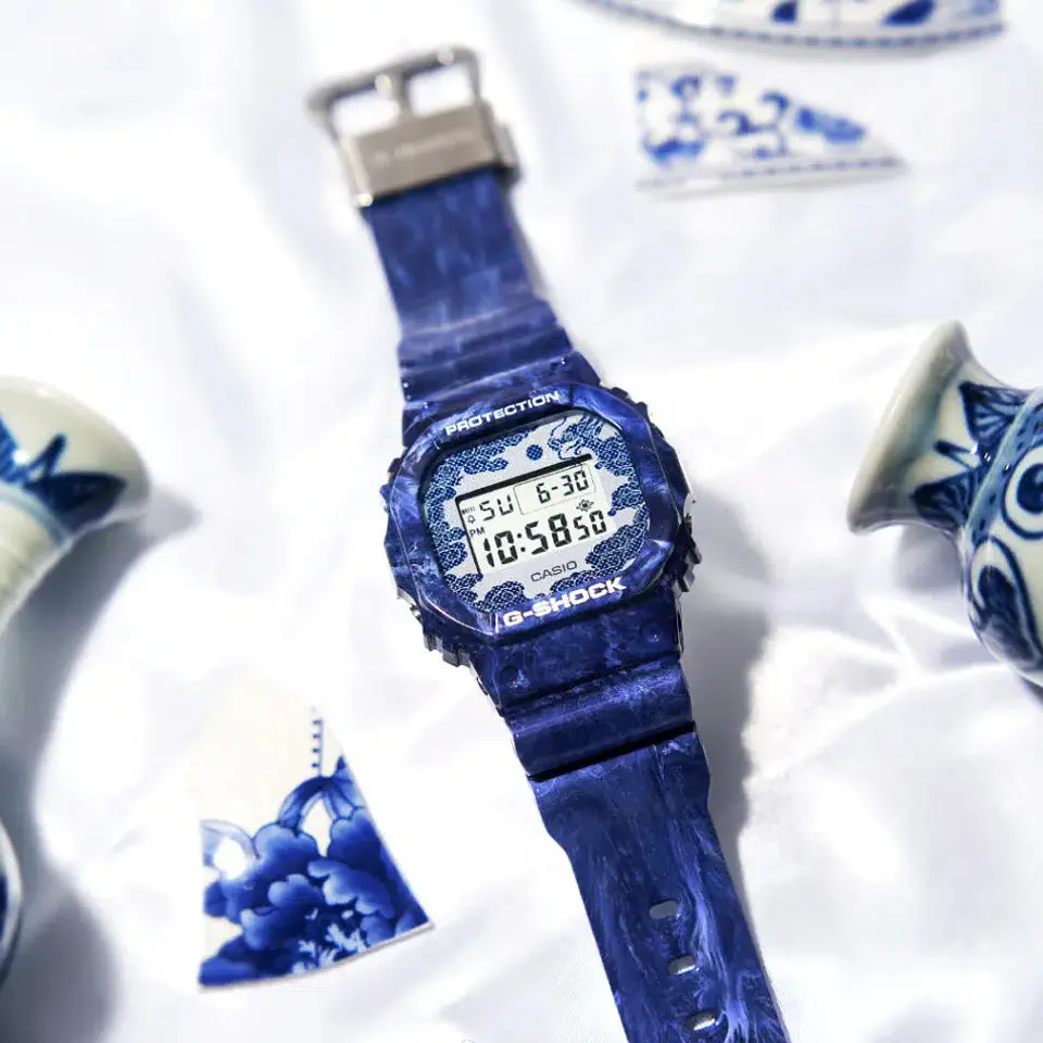 Blue And White Porcelain Series DW-5600BWP-2ER 3