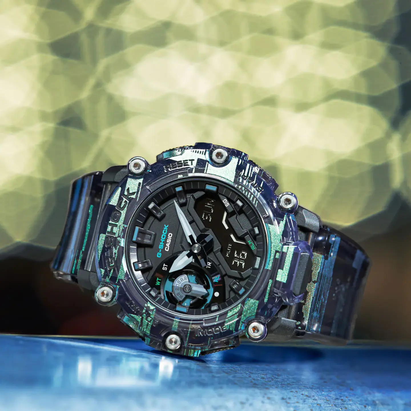 Digital Glitch Series GA-2200NN-1AER 3