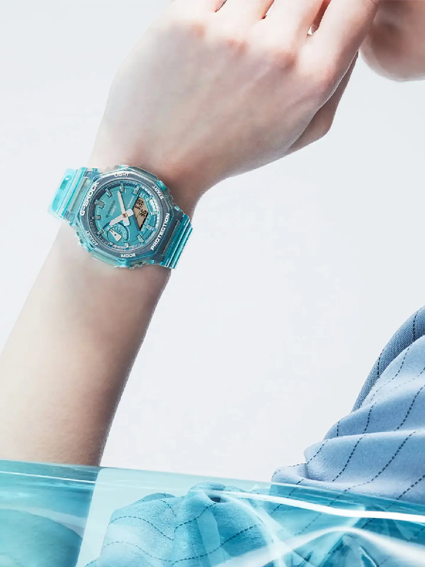 Metallic Skeleton S Series GMA-S2100SK-2AER 4