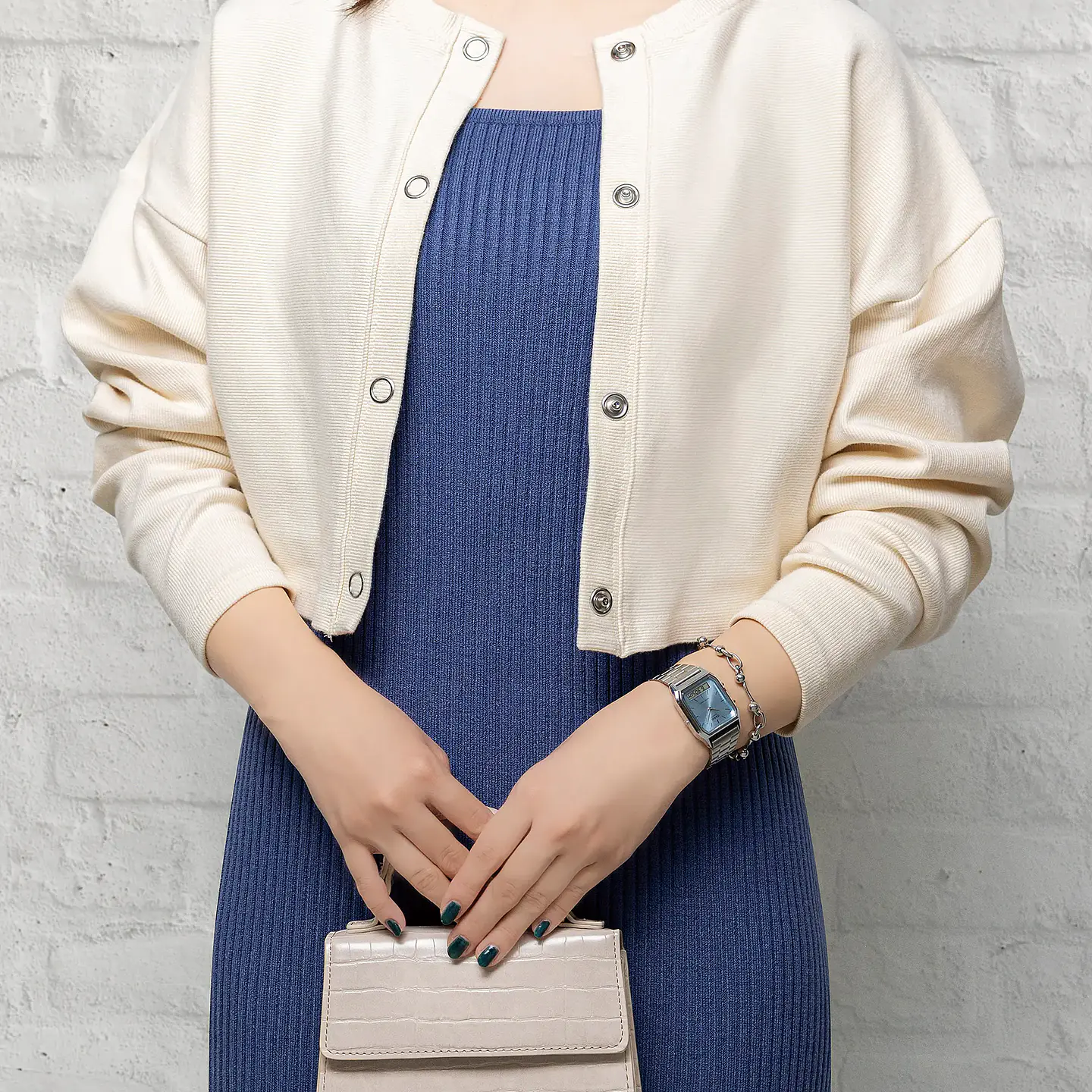 Vintage Series AQ-230A-2A1MQYES 3