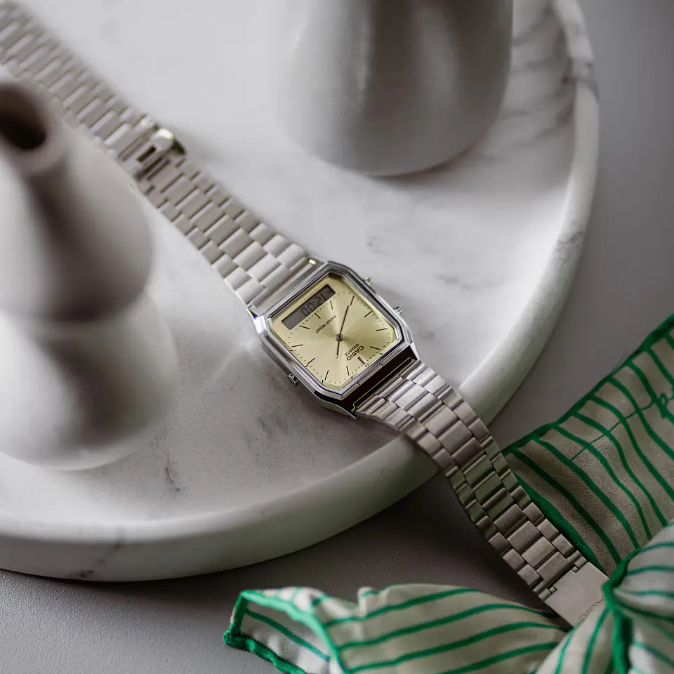 Vintage Series AQ-230A-9AMQYES 3