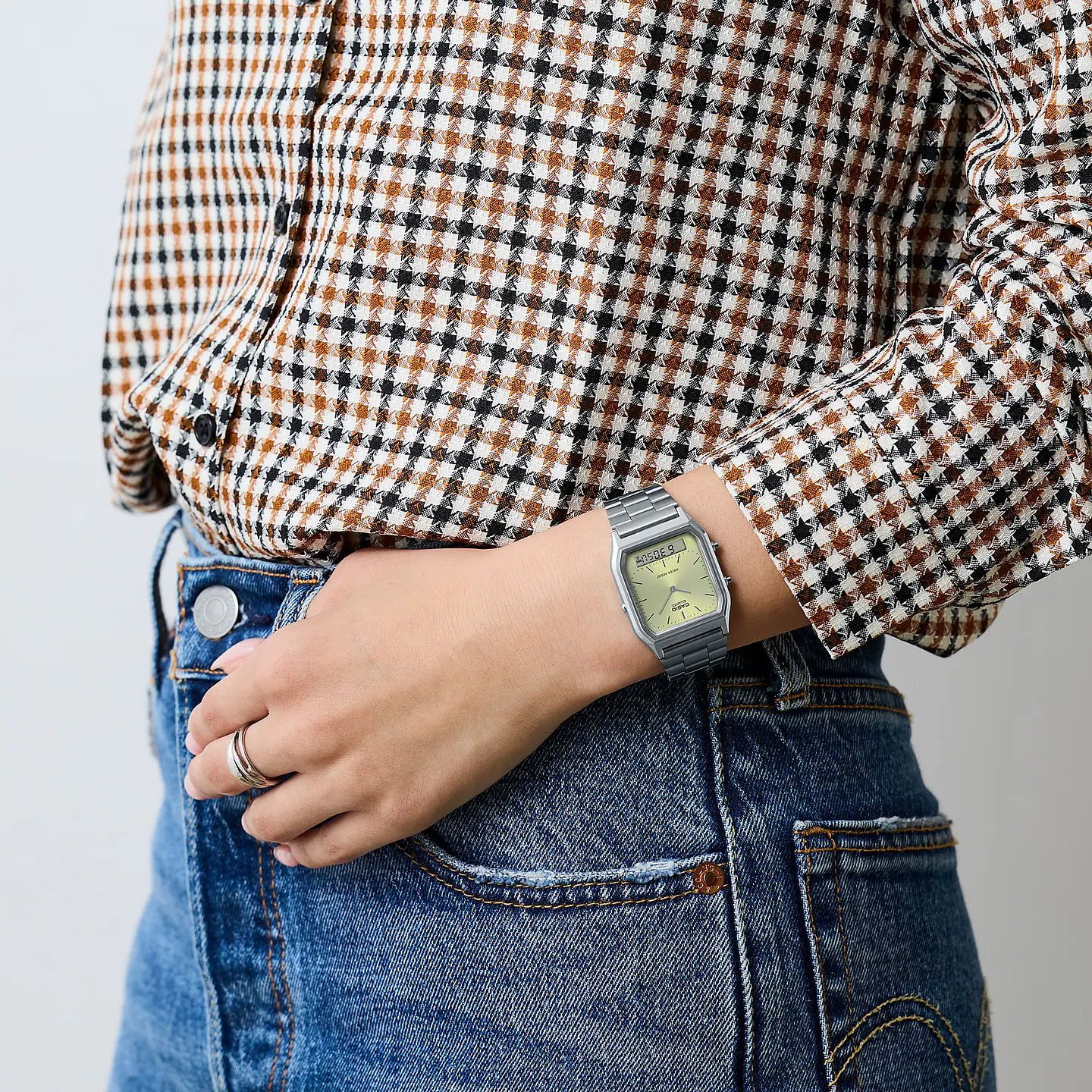 Vintage Series AQ-230A-9AMQYES 4