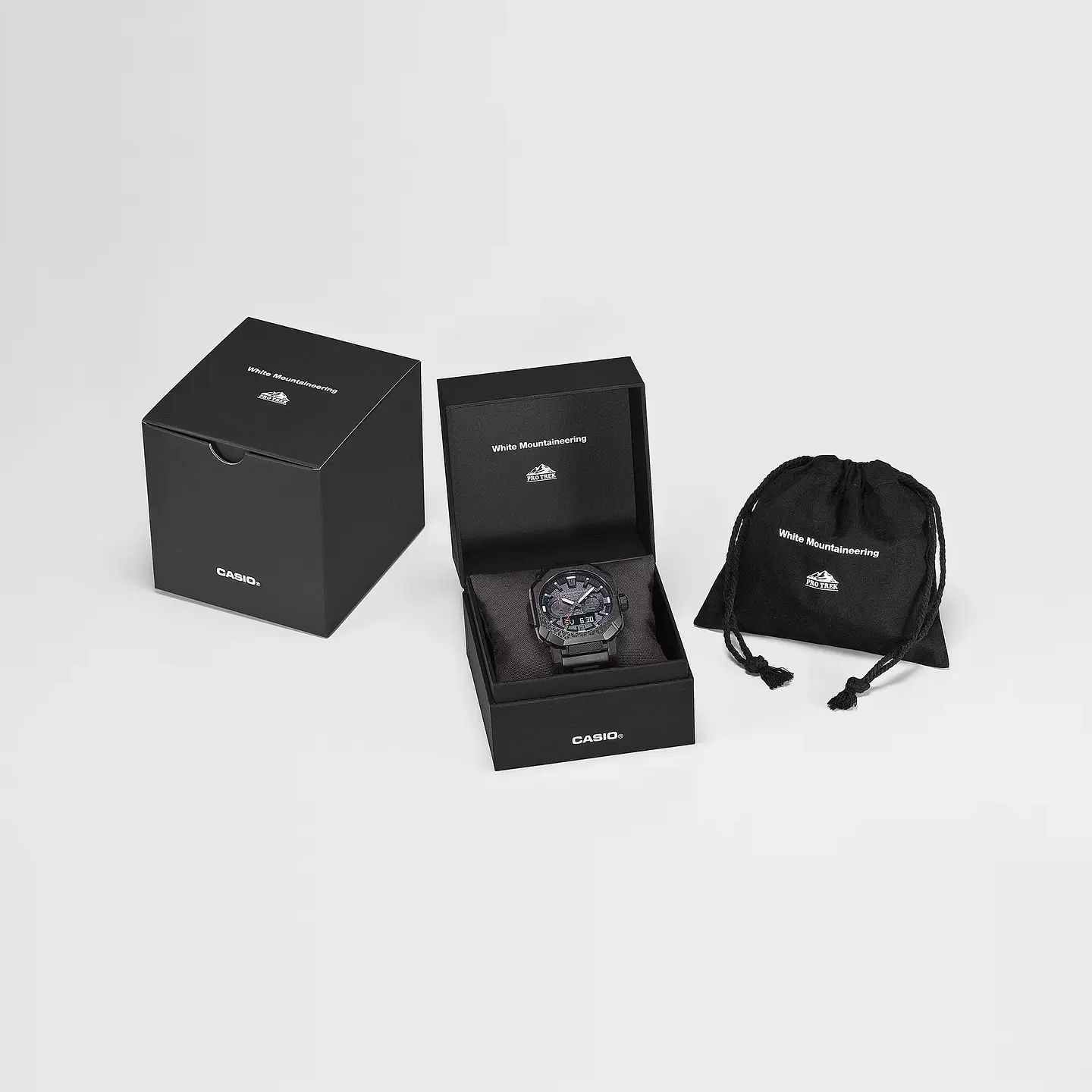 White Mountaineering® Collaboration PRW-B1000WM-1ER 1