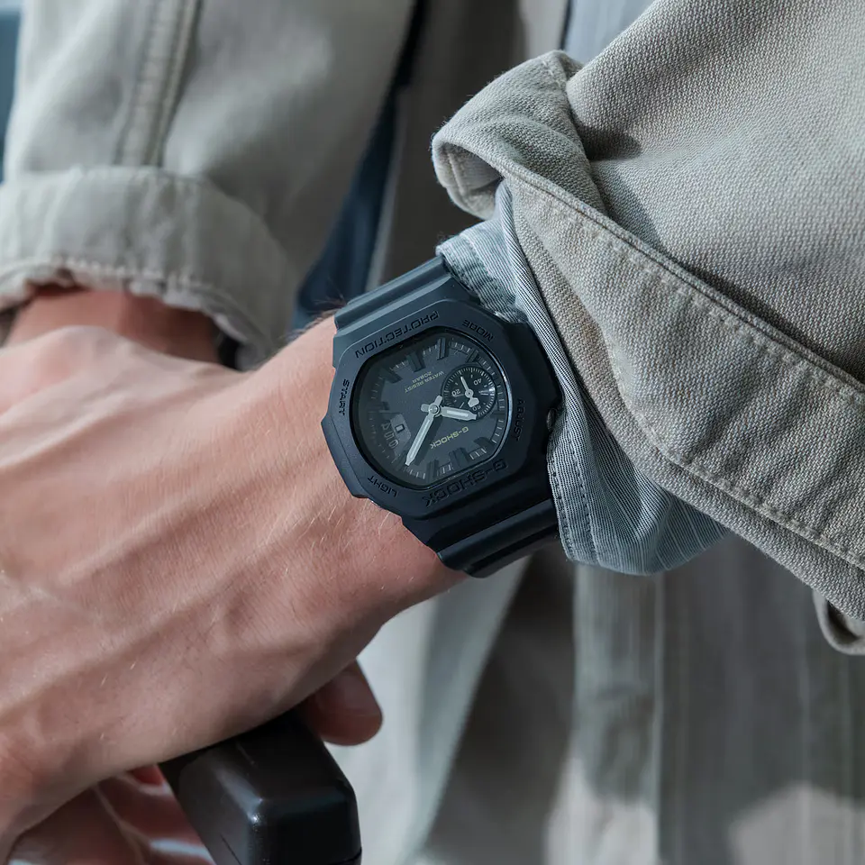 Resin Chrono Series GAC-2500-1AER 9