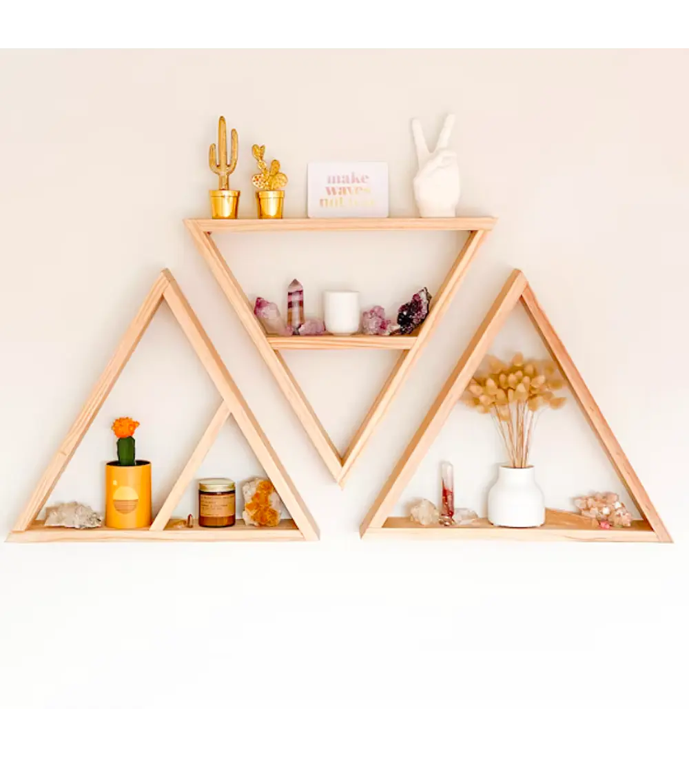 Estantes triangulares