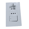 TOMACORRIENTE DOBLE CON INTERRUPTOR 1