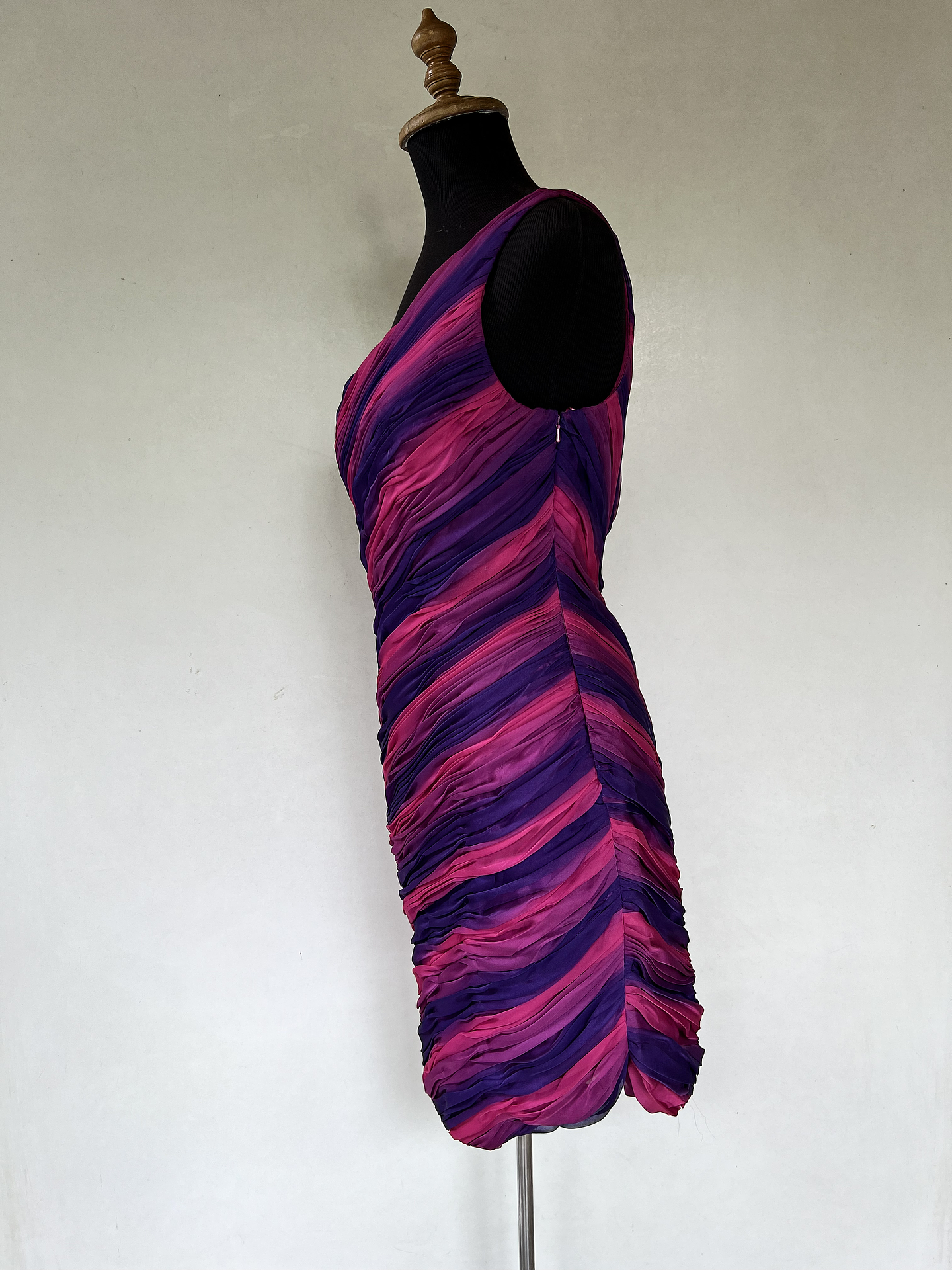 Vestido Corto Rayado Rosa / Morado - Talla 42 3