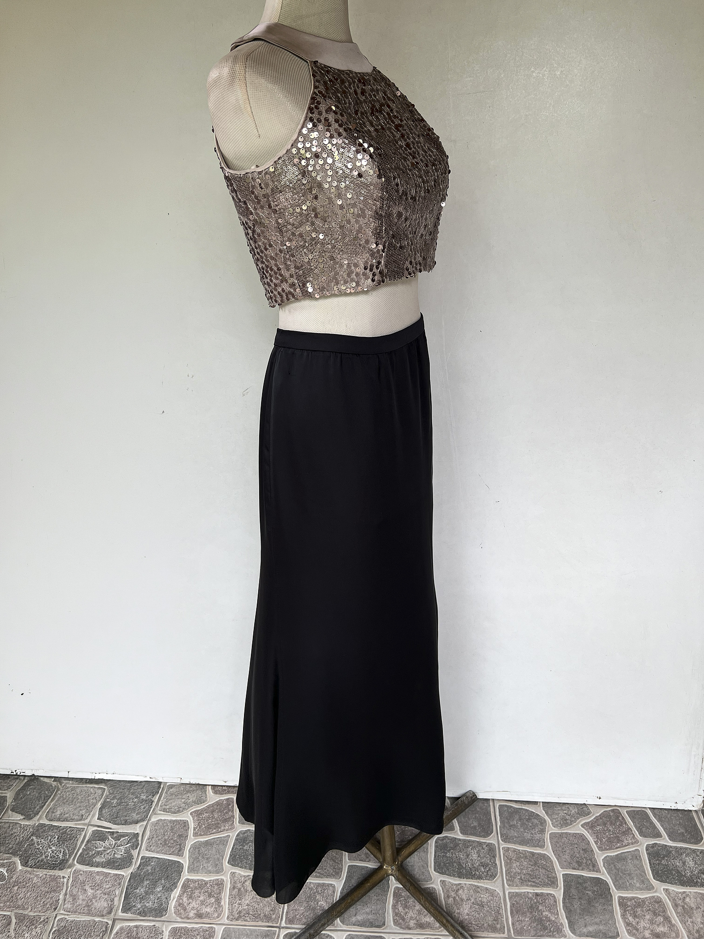 TOP LENTEJUELAS TALLA 40 - VESTIDO LARGO NEGRO  TALLA 48 2