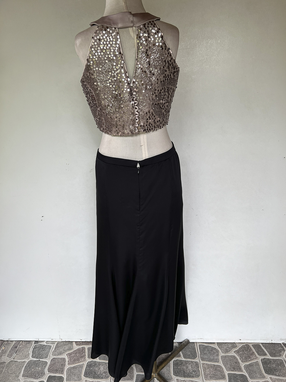 TOP LENTEJUELAS TALLA 40 - VESTIDO LARGO NEGRO  TALLA 48 4