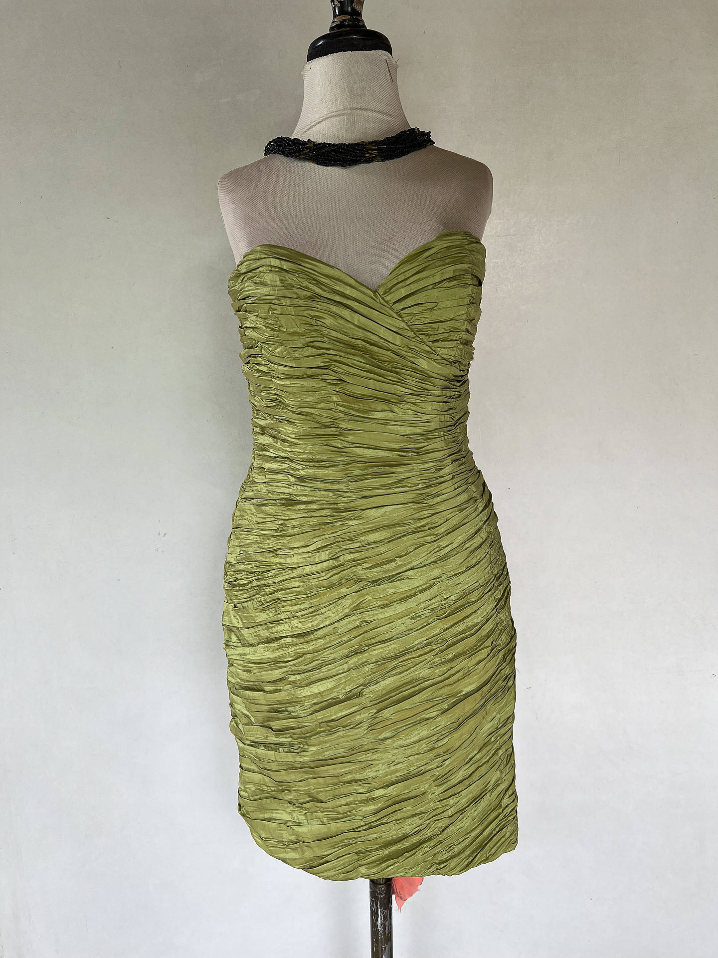 VESTIDO CORTO VERDE PISTACHO - TALLA 40 1