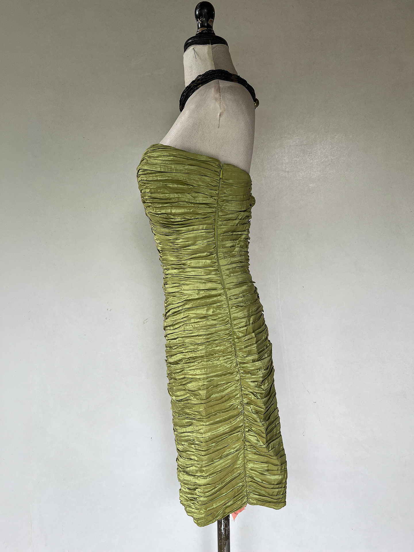 VESTIDO CORTO VERDE PISTACHO - TALLA 40 3