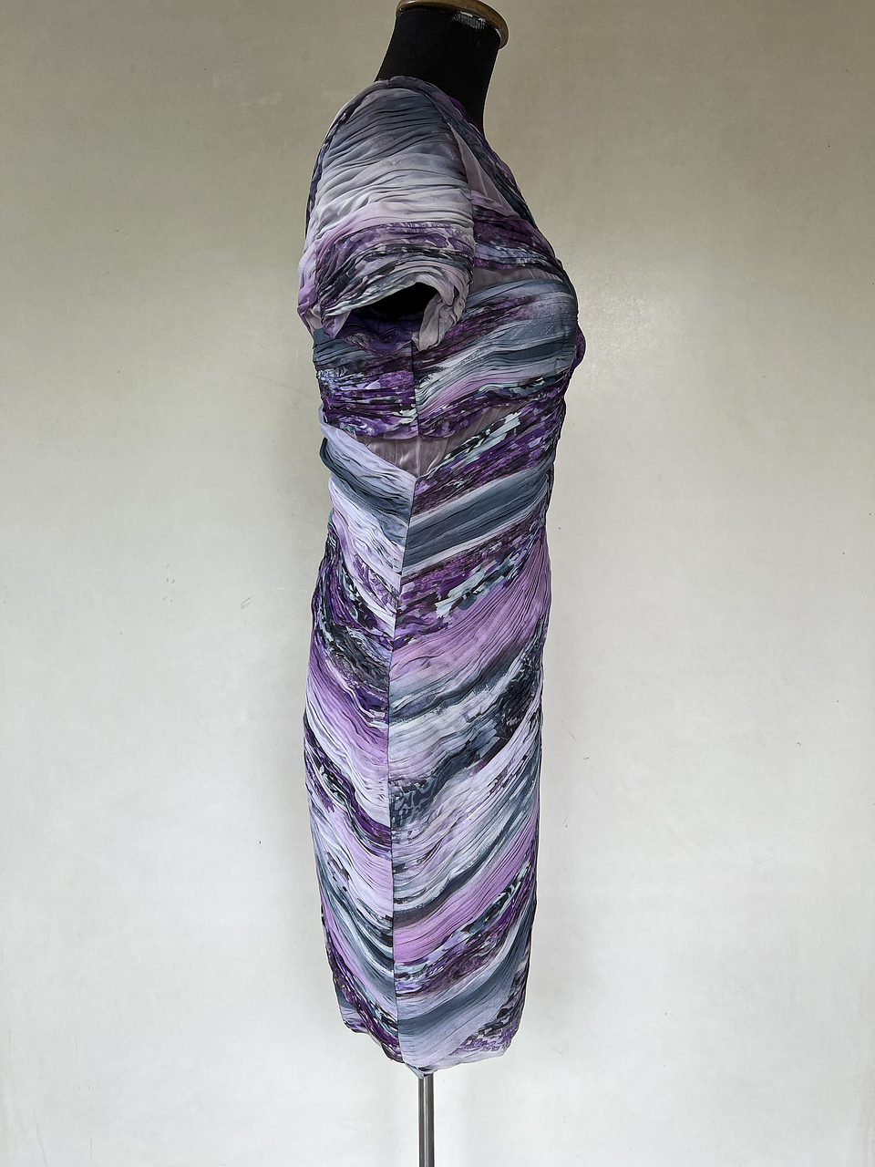 VESTIDO CORTO RAYADO MORADO - TALLA 40 2