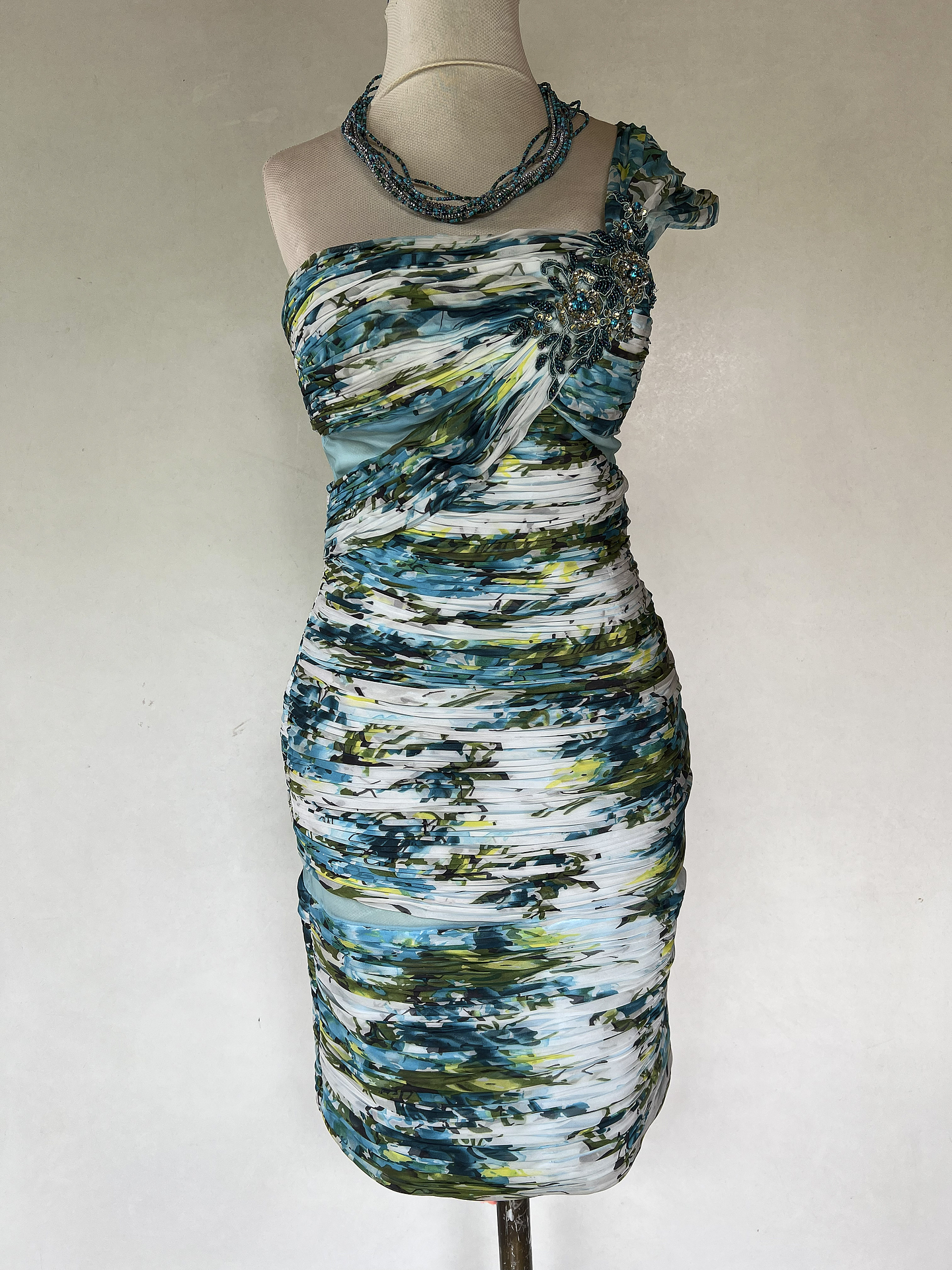 VESTIDO CORTO RAYADO CELESTE - TALLA 40 1