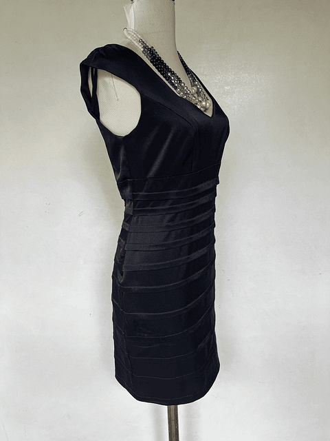 VESTIDO CORTO NEGRO - TALLA 40
