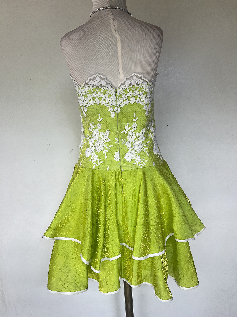 VESTIDO CORTO VERDE MANZANA - TALLA 40 4
