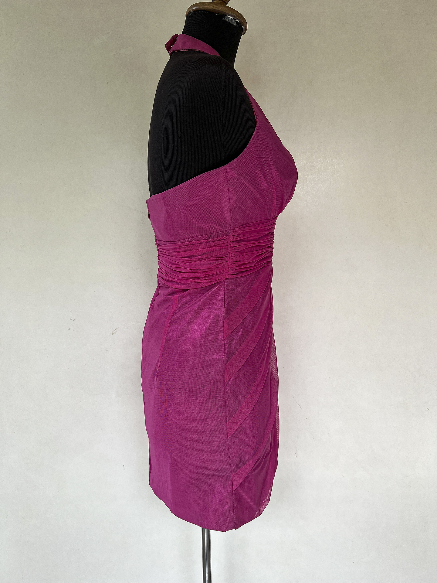 VESTIDO CORTO FUCSIA - TALLA 42, 44, 46 2
