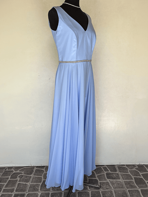 VESTIDO LARGO CELESTE CINTURA BRILLANTE - TALLA 48