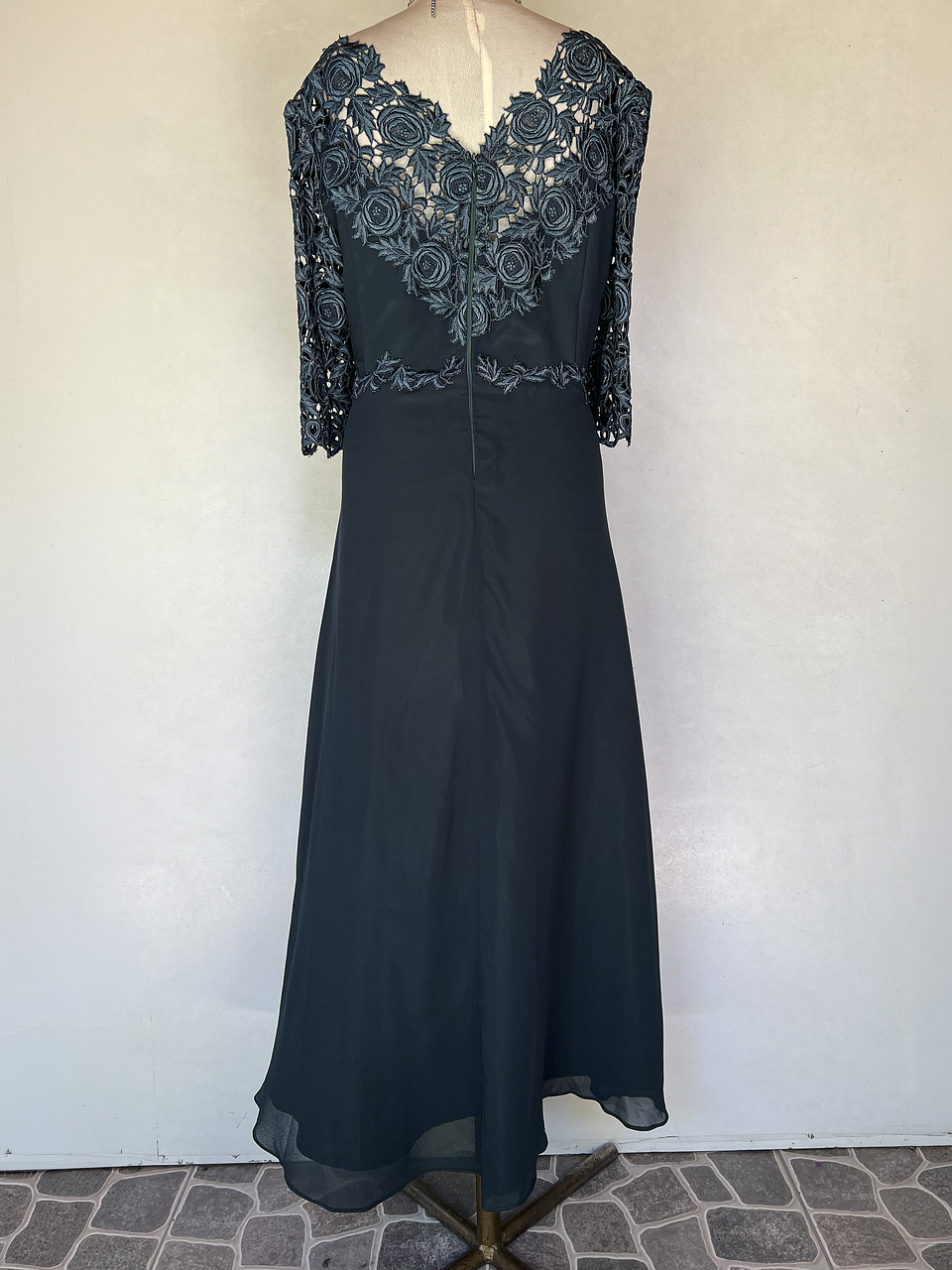 VESTIDO LARGO PETROLEO CON ROSAS - TALLA 46 4