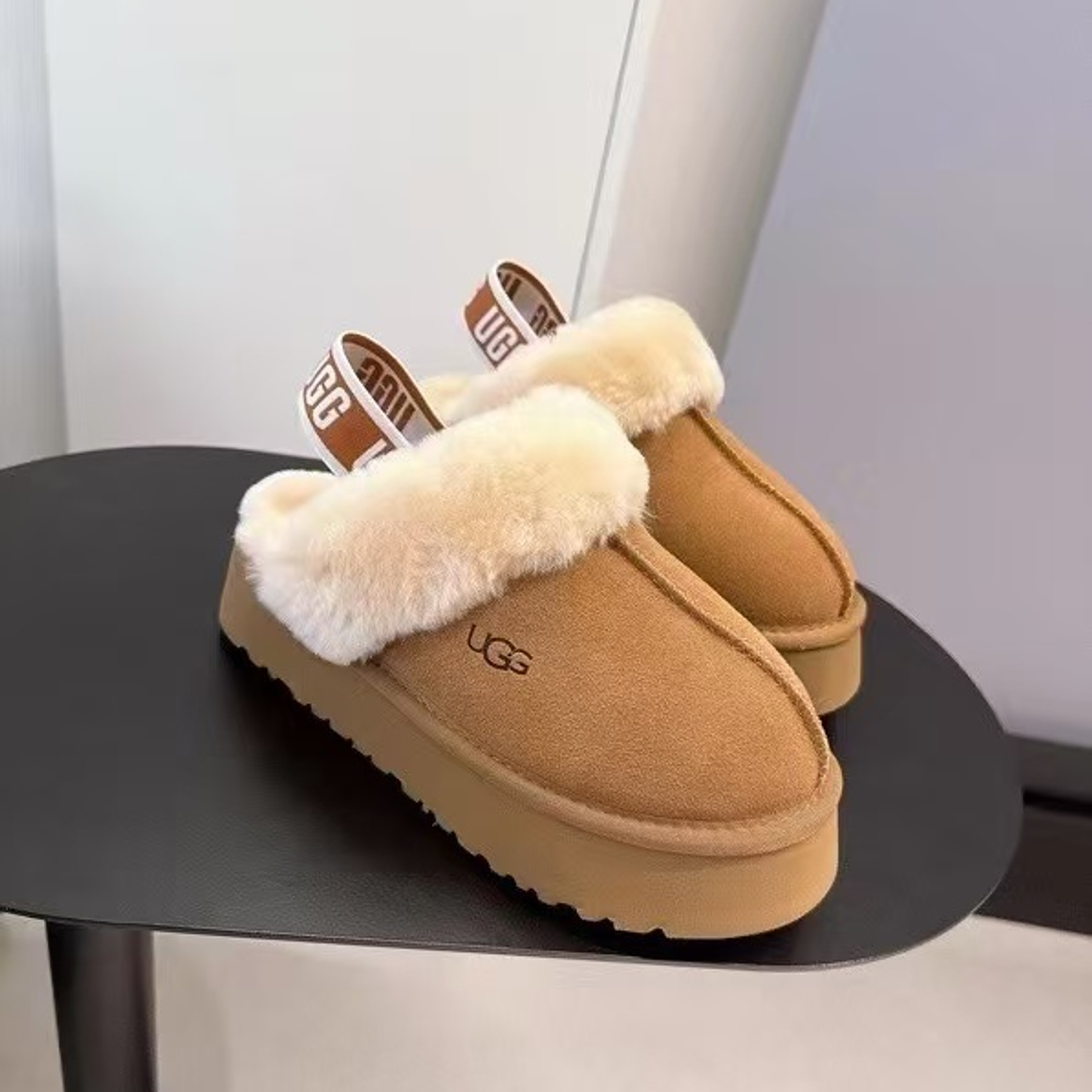 UGG FUNKETTE 2