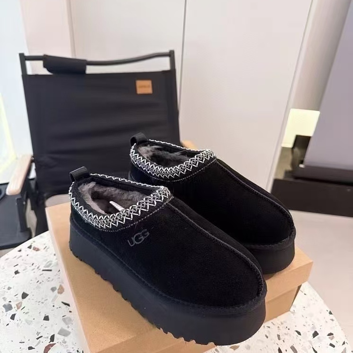 Chinela UGG - Sola alta 3