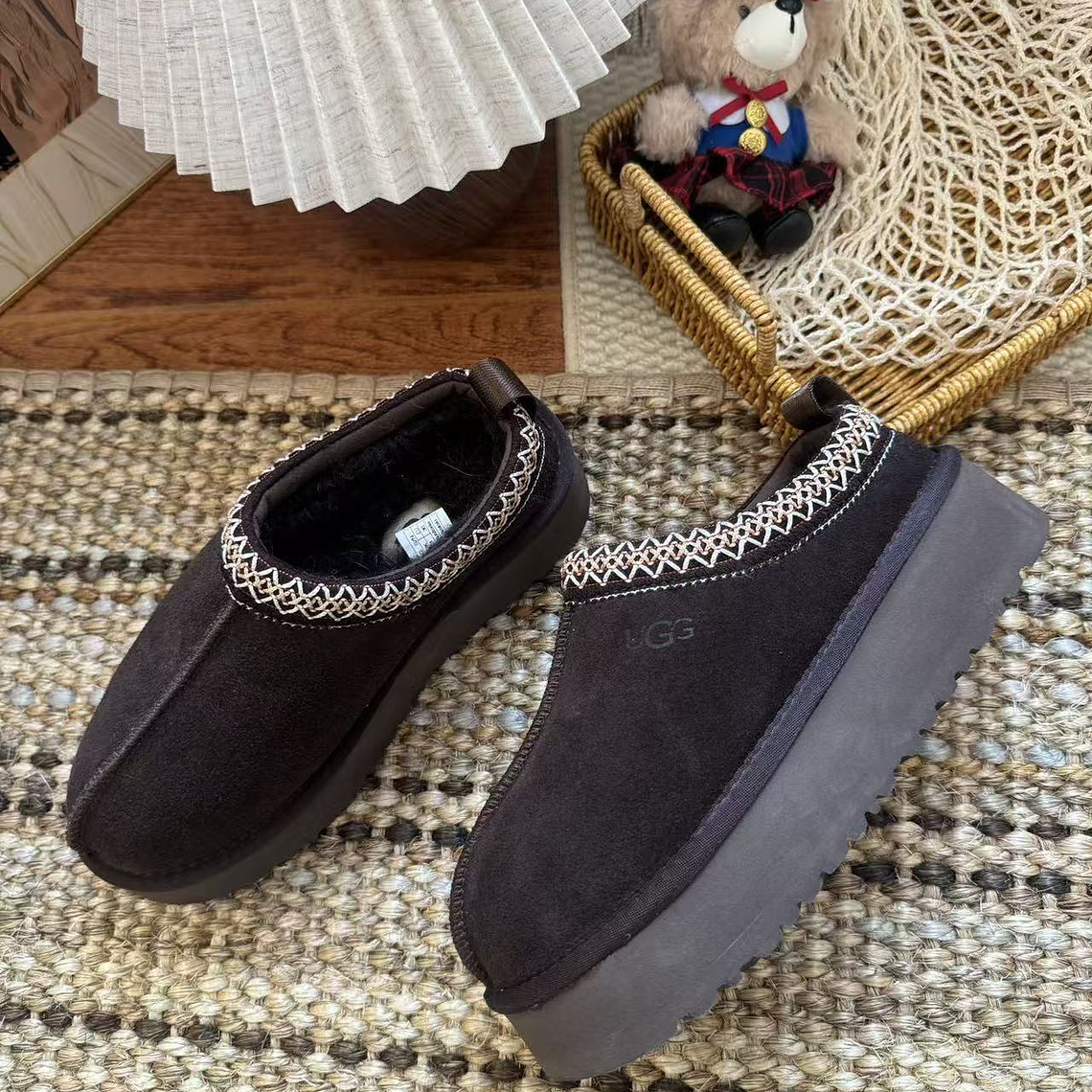 Chinela UGG - Sola alta 5