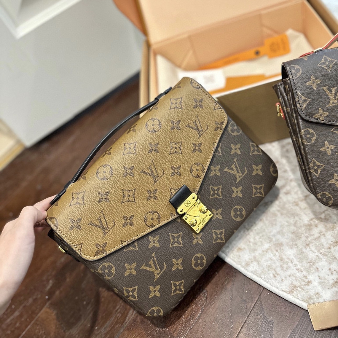 LV Tofu Bag 7