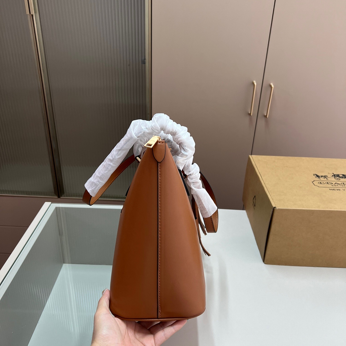 Coach city tote bag 7