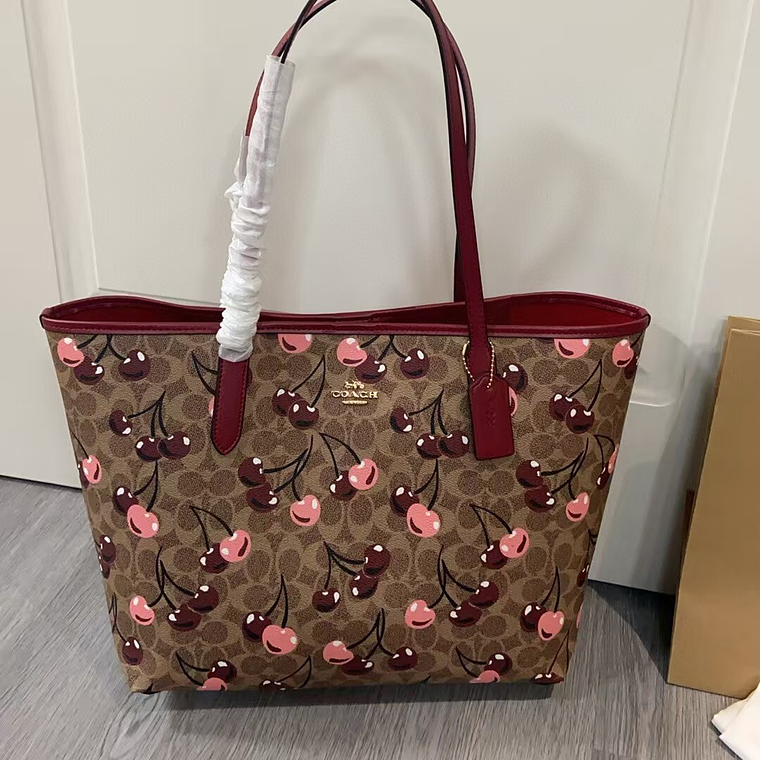 Coach Open city bag 1