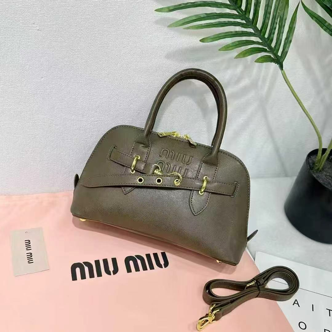MiuMiu Large capacity bag 3