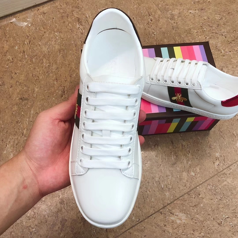 Gucci Classic Bees Sneakers for Unise 4