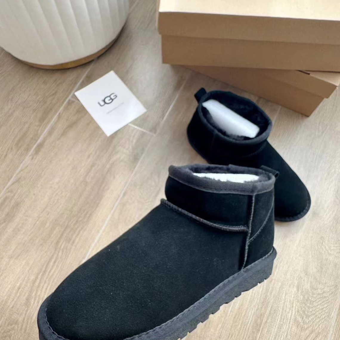 UGG shoes - Sola e cano baixa 3
