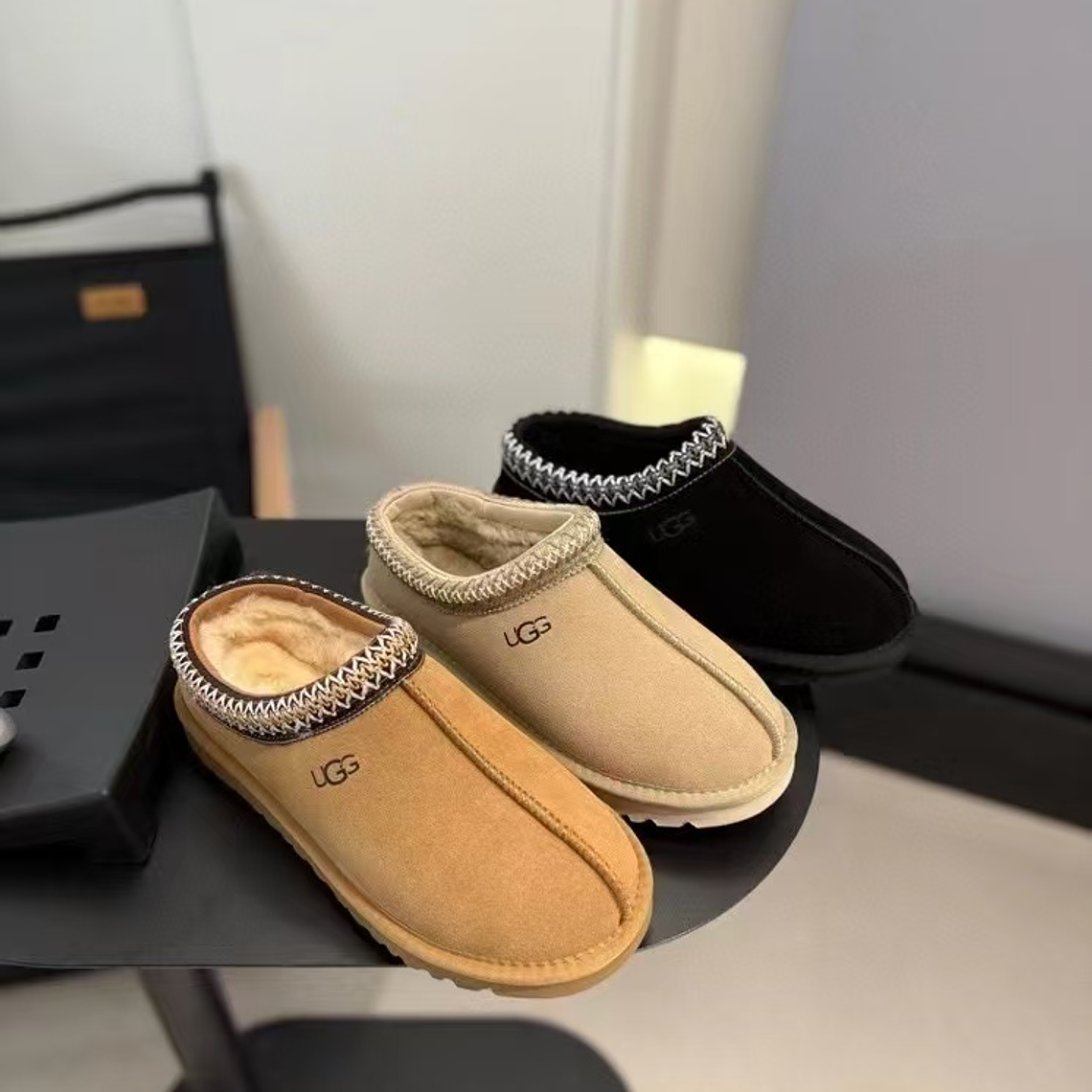 Chinela UGG - Sola baixa 1