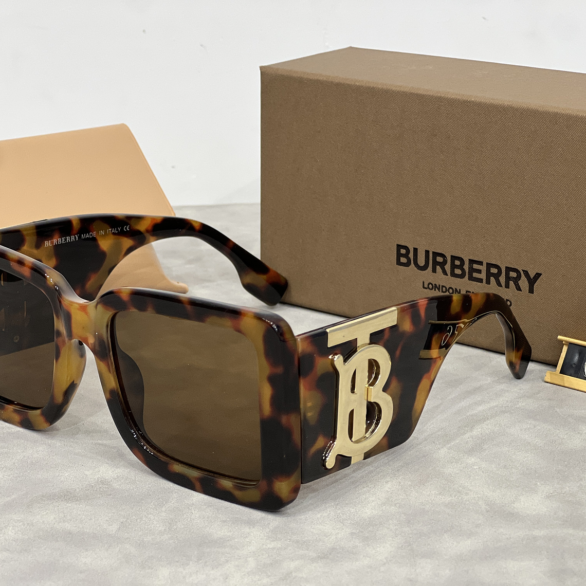 Óculos de Sol Burberry 6176 5