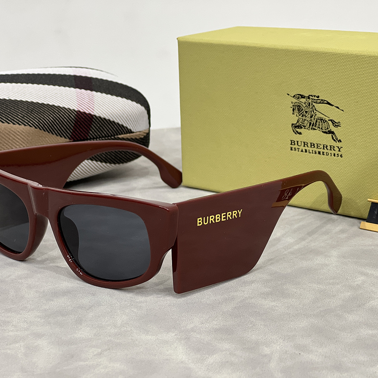 Óculos de Sol Burberry 6148 2